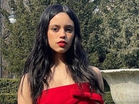 Зірка серіалу «Венздей» Дженна Ортега запостила відверте фото