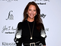 «Люблю та ціную»: Супермодель Крісті Тарлінгтон показала фото з чоловіком у день його 55-річчя