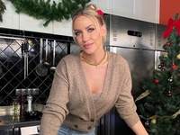 У бюстгальтері та шубі: Леся Нікітюк показала зухвалий образ