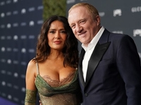 «Затащили в суд»: Сальма Хайек впервые рассказала о свадьбе с французским миллионером