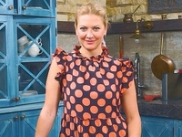 Татьяна Литвинова призналась, сколько лишних килограмм набрала во время войны