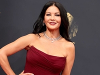 Голлівудська зірка Кетрін Зета-Джонс засвітилася у лондонському метро