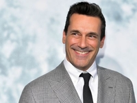 51-летняя звезда фильма «Топ Ган: Мэверик» Джон Хэмм впервые женится — СМИ