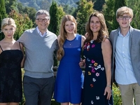 67-річний Білл Гейтс вперше став дідусем