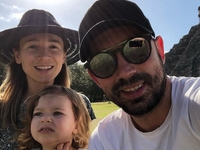 Жена Беднякова рассказала, какое гражданство у их новорожденного сына