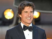 Том Круз заплатит за учебу дочери, с которой не виделся больше 10 лет  — СМИ