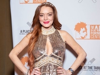 Беременную Линдси Лохан обвинили в незаконной рекламе криптовалюты