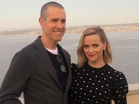 Риз Уизерспун объявила о разводе со вторым мужем  Джимом Тотом