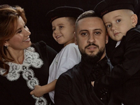 Жена Монатика вернулась в Украину: как трогательно ее встретил муж