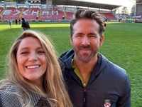 Блейк Лайвлі та Раян Рейнольдс вперше з'явилися на публіці з чотирма дітьми