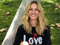 Джулія Робертс з'явилася на публіці з новою зачіскою: як тепер виглядає кінозірка