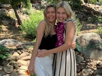 «Мама снова рядом»: Вера Брежнева показала фото с дочерью-именинницей из Лос-Анджелеса