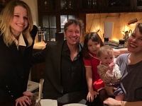 Мілла Йовович показала, як відсвяткувала 8-річчя середньої дочки