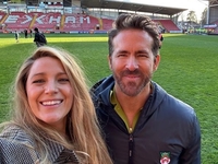 Раян Рейнольдс залишить Голлівуд, щоб із сім'єю поселитися в уельському селі — ЗМІ