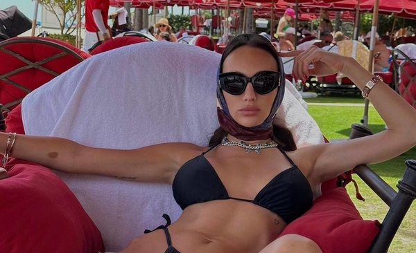 Варлей показала любимое фото с фотосессии для мужского журнала - откровенные кадры