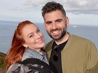 Вагітна Ліндсі Лохан показали перші фото з вечірки baby shower