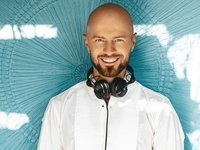 Известный блогер заявил, что Влад Яма пытался попасть в Верховную Раду через партию Медведчука