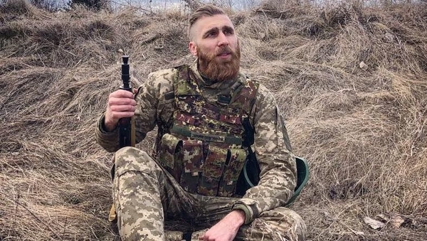 Поет і воїн ЗСУ Павло Вишебаба оголосив про розлучення із дружиною