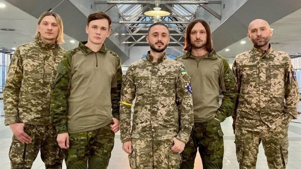 Антитела чуть не попали в ДТП в Париже: Выкрутили гайки на колесе турового авто