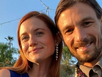 32-летняя звезда «Гарри Поттера» Бонни Райт беременна первенцем