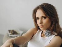 "Уровень повышен": Кошмал похвасталась шпагатом в воздухе