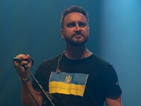 Собчук из "СКАЙ" прошелся по шоу-бизнесу: Если на сцене ты супер-патриот, не нужно переходить обратно на русский