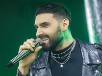 Козловский шокировал "неоднозначной" позицией матери по поводу войны в Украине