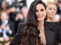 Деми Мур запостила трогательное фото с новорожденной внучкой