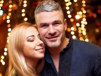 Тоня Матвиенко показала забавное фото со свадьбы в день рождения мужа