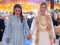 Королева Рания показала фото с девичника невесты ее старшего сына