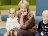 Елена Кравец показала, как ее дети-двойняшки провели выходные в селе