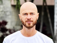 "Каждый раз как апокалипсис": Влад Яма поведал о хмуром небе в США и раздумьях