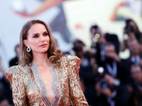 Стало известно, как Натали Портман отреагировала на измену мужа