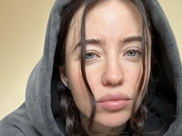 "Не размазывать внимание от Херсонщины": Дорофеева отложила релиз песни