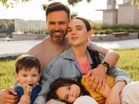 Жена Тимура Мирошниченко рассекретила, в каком городе они нашли ребенка на усыновление