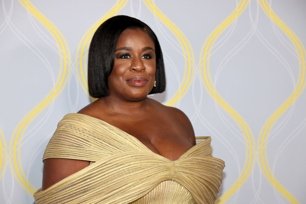 42-летняя звезда сериала Netflix «Оранжевый — хит сезона» Узо Адуба беременна первенцем