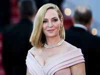 Многодетная мама Ума Турман впервые посетила премьеру фильма со всеми детьми