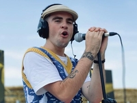 Лейбл Papa music выпустил новый трек Wellboy спустя два месяца после его ухода: реакция певца