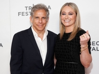 Редкий выход: Бен Стиллер и Кристин Тейлор вывели в свет 21-летнюю дочь Эллу