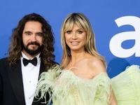 50-летняя Хайди Клум сняла на камеру жаркий поцелуй с молодым мужем