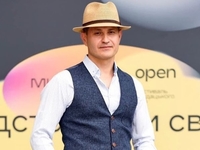 50-летний Ахтем Сеитаблаев впервые показал свою новую девушку