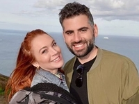 До официального объявления: СМИ рассекретили пол первенца Линдси Лохан и ее мужа-араба