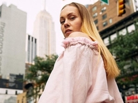 Alyosha извинилась за свое обращение к хейтерам, которые критиковали ее «радостные» фото из США