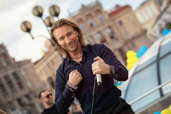 Экс-продюсер Олега Винника выпустил клип с «клоном» артиста