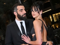 Дуа Липа публично поздравила с днем рождения бойфренда, который старше ее на 14 лет