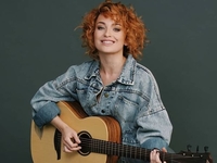 Первый раз в скорой: Виктории Булитко понадобилась помощь медиков во время отдыха