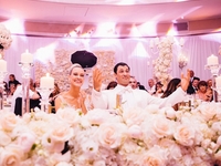 Максим Чмерковский показал редкие кадры со своей свадьбы с Петой Маргатройд