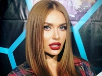 Слава Каминская показала, как сейчас выглядит ее мама-именинница