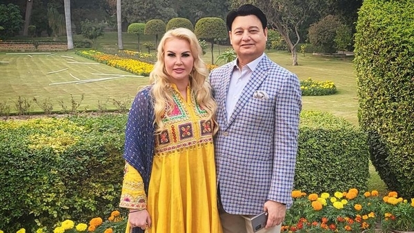 Камалія після оголошення про розлучення відсвяткувала з чоловіком 20-ту річницю їхнього знайомства