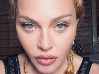 "10 тыс. фильтров": Мадонна озадачила фанов фото, на котором выглядит 12-летней девочкой